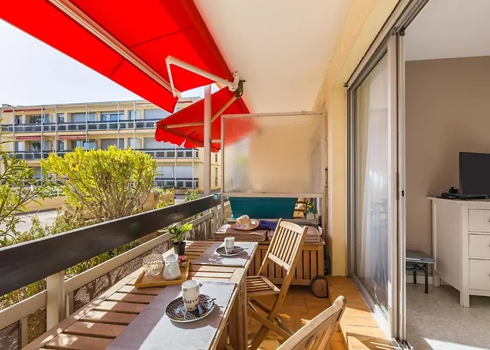 Le Grand Large-4 By Interhome