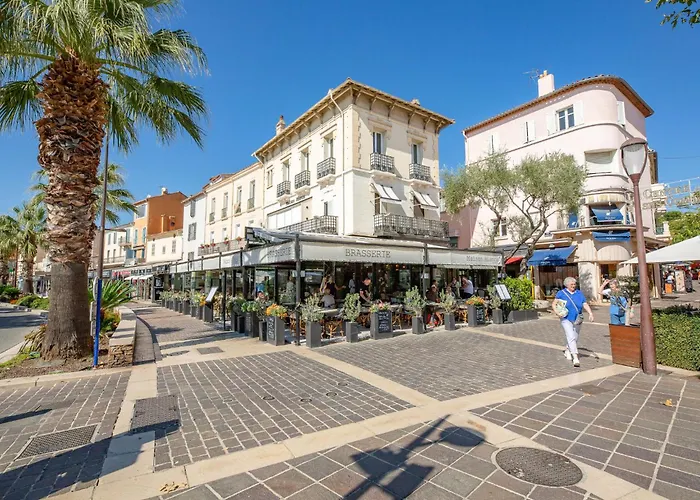 Appartement Le Grand Large-4 By Interhome